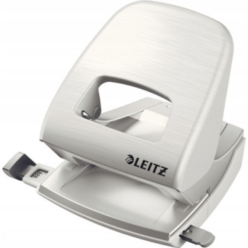 Dziurkacz LEITZ STYLE 50060004 biały 30 kartek Dziurkacz LEITZ STYLE 50060004 biały 30 kartek